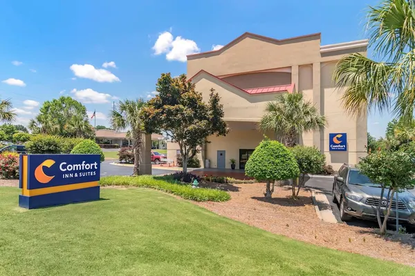 Photo 1 - Comfort Inn And Suites Athens