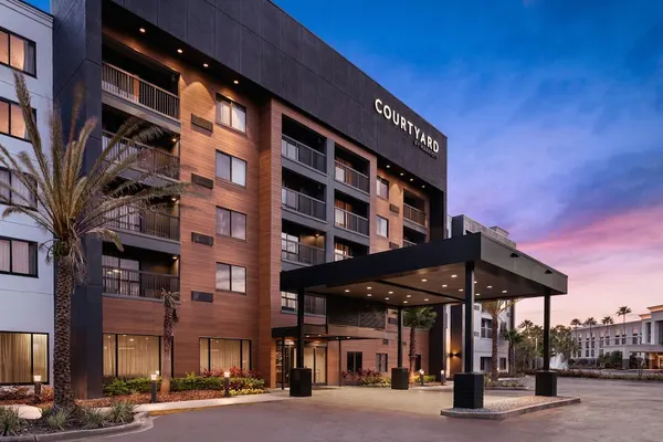 Photo 1 - Courtyard by Marriott Jacksonville Butler Boulevard