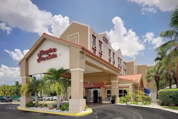 Photo 1 - Hampton Inn & Suites Ft. Lauderdale Arpt/South Cruise Port