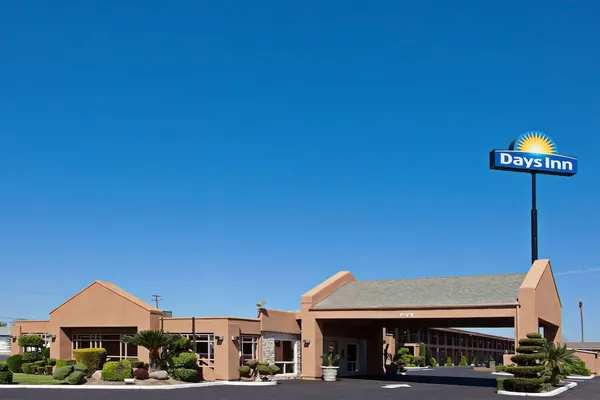 Photo 1 - Days Inn by Wyndham Chowchilla Gateway to Yosemite