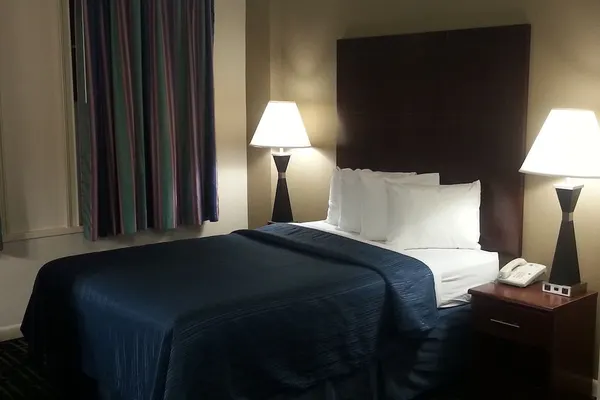Photo 1 - Barclay Hotel Atlanta Downtown