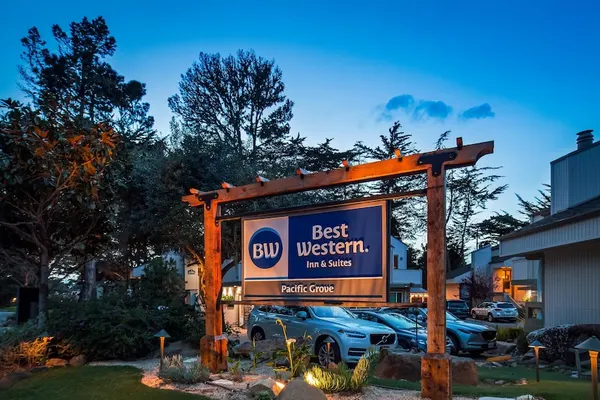 Photo 1 - Best Western The Inn & Suites Pacific Grove