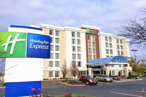 Photo 1 - Holiday Inn Express Chicago NW - Arlington Heights, an IHG Hotel