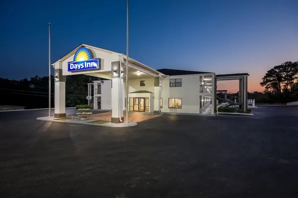 Photo 1 - Days Inn by Wyndham Enterprise