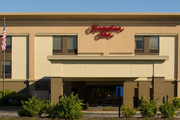 Photo 1 - Hampton Inn St. Louis/Chesterfield