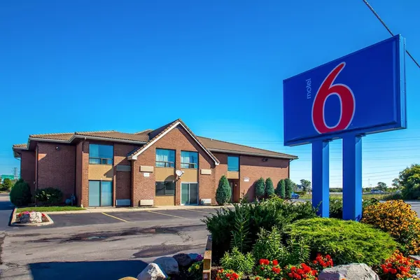 Photo 1 - Motel 6 Amherst, NY - Buffalo