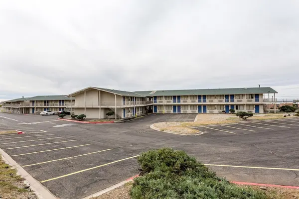 Photo 1 - Motel 6 Albuquerque, NM - Northeast