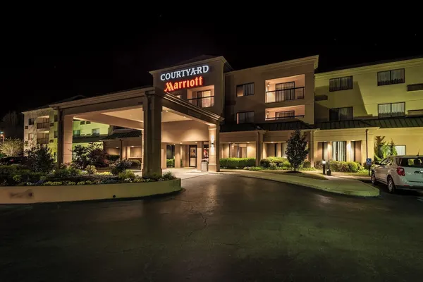 Photo 1 - Courtyard By Marriott Tupelo