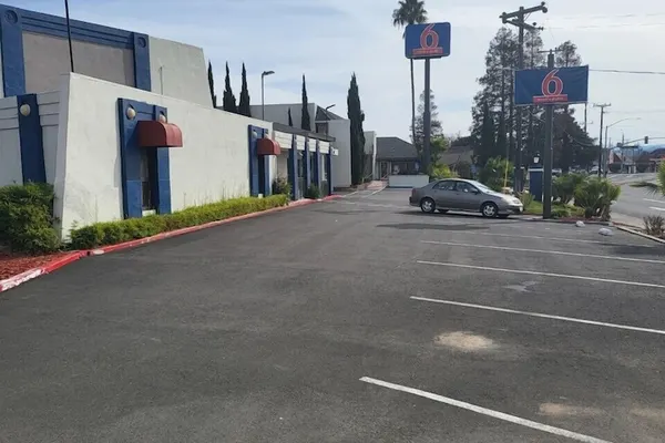 Photo 1 - Motel 6 Vallejo, CA – Napa Valley