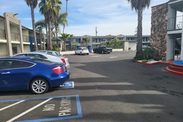 Photo 1 - Motel 6 Vallejo, CA – Napa Valley