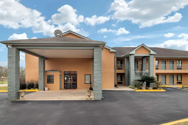 Photo 1 - Econo Lodge