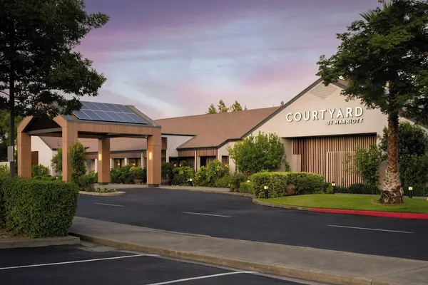 Photo 1 - Courtyard by Marriott Vacaville