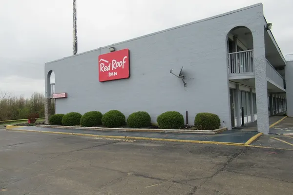 Photo 1 - Red Roof Inn Walton - Richwood