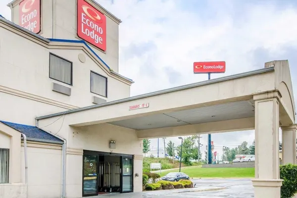 Photo 1 - Econo Lodge London