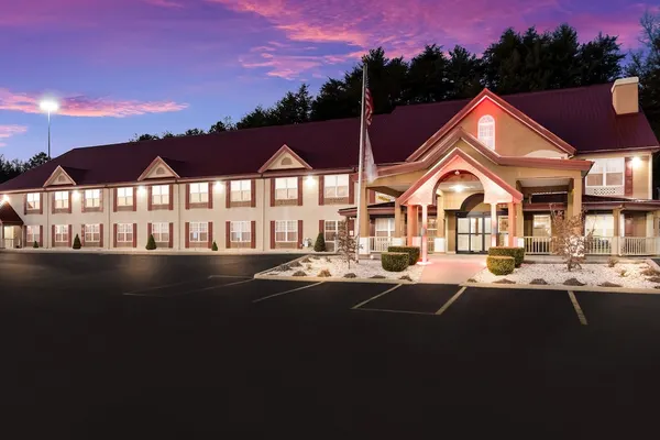 Photo 1 - Red Roof Inn & Suites Corbin