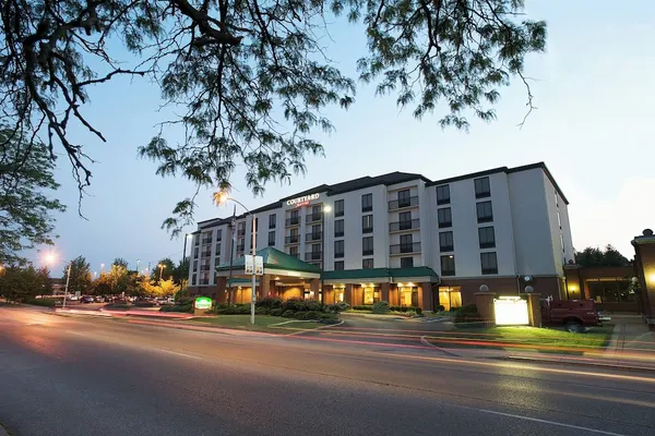 Photo 1 - Courtyard by Marriott Bloomington