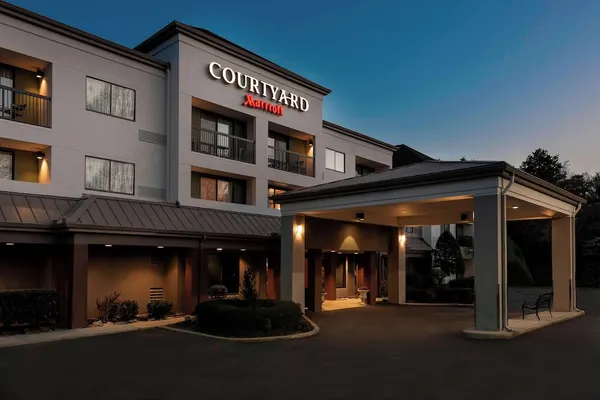 Photo 1 - Courtyard by Marriott Asheville