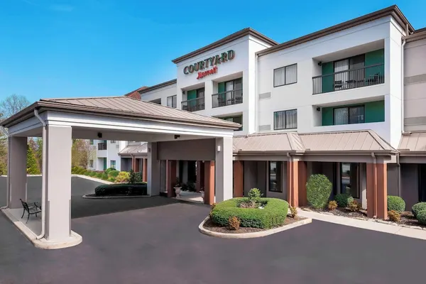 Photo 1 - Courtyard by Marriott Asheville