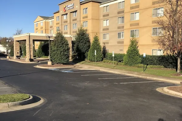 Photo 1 - Comfort Inn & Suites Kannapolis - Concord