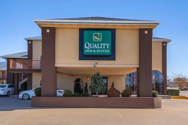 Photo 1 - Quality Inn & Suites Owasso US-169