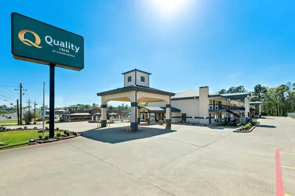 Photo 1 - Quality Inn Marshall