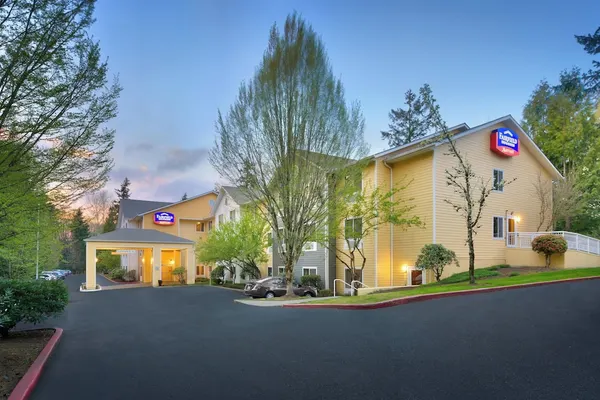 Photo 1 - Fairfield Inn & Suites by Marriott Seattle Bellevue/Redmond