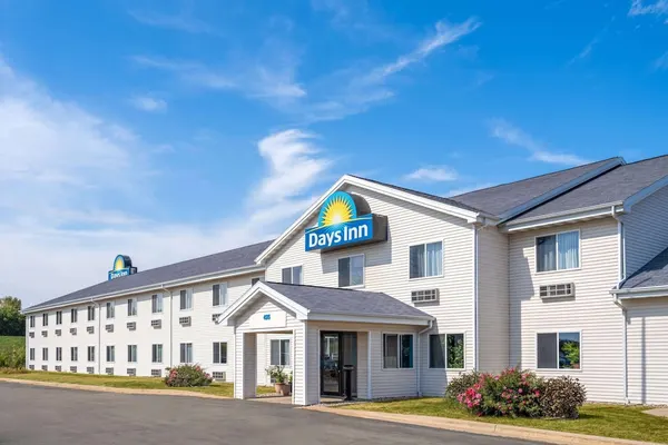 Photo 1 - Days Inn by Wyndham Neenah