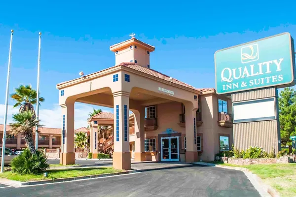 Photo 1 - Quality Inn & Suites Las Cruces - University Area