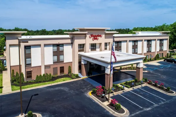 Photo 1 - Hampton Inn Batesville