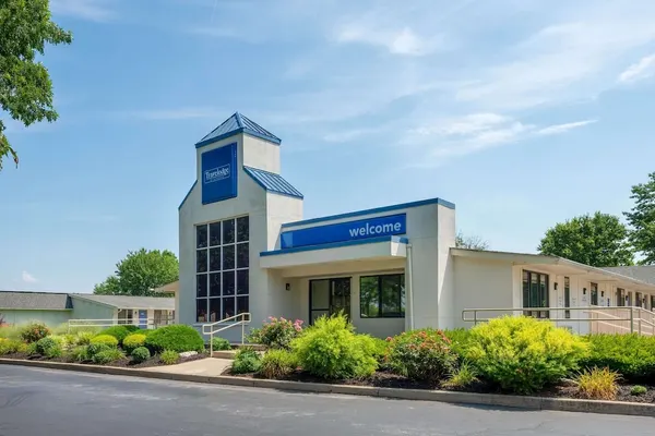 Photo 1 - Travelodge by Wyndham Essington / Philadelphia Airport