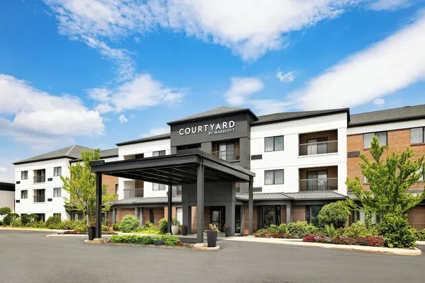 Photo 1 - Courtyard by Marriott Concord