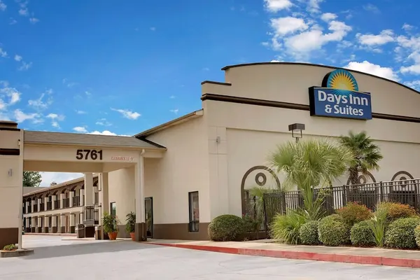 Photo 1 - Days Inn & Suites by Wyndham Opelousas