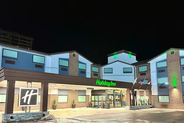 Photo 1 - Holiday Inn Kansas City Downtown by IHG