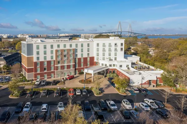 Photo 1 - Hilton Garden Inn Charleston / Mt. Pleasant