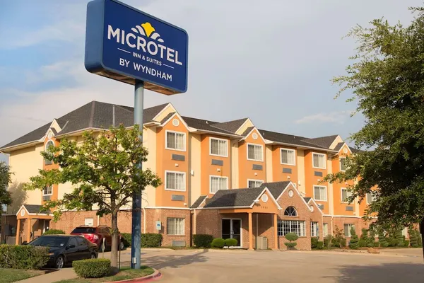 Photo 1 - Microtel Inn & Suites by Wyndham Garland/Dallas