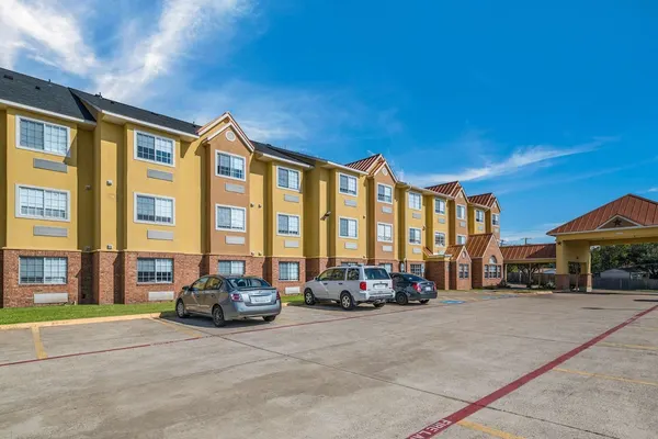 Photo 1 - Quality Inn & Suites North Mesquite I-30