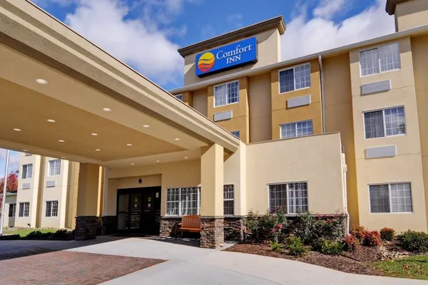 Photo 1 - Comfort Inn Mount Airy