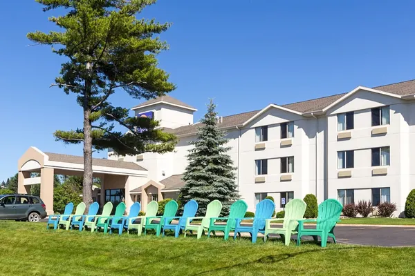 Photo 1 - Sleep Inn & Suites Bay View Acme - Travers City