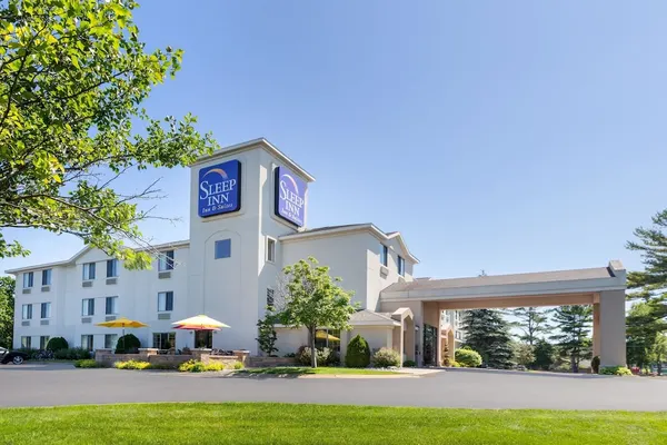 Photo 1 - Sleep Inn & Suites Bay View Acme - Travers City