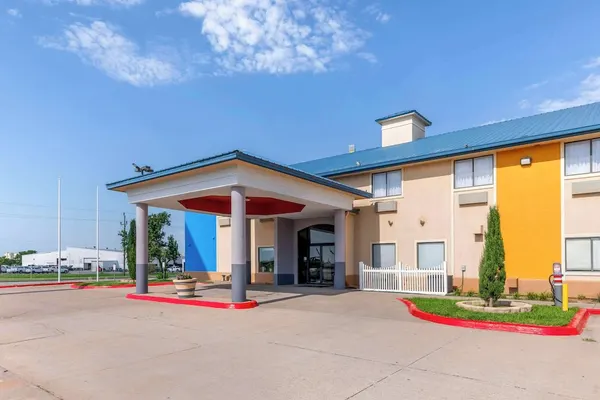 Photo 1 - Quality Inn & Suites Wichita Falls I-44