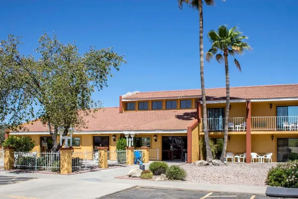 Photo 1 - Quality Inn Wickenburg