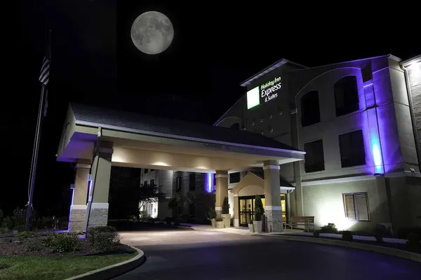 Photo 1 - Holiday Inn Express Hotel & Suites Plymouth, an IHG Hotel