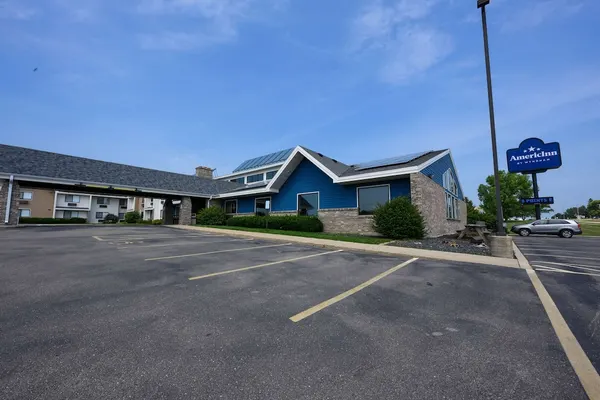 Photo 1 - AmericInn by Wyndham Monroe