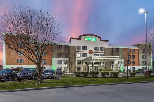 Photo 1 - Quality Inn Murfreesboro - University Area