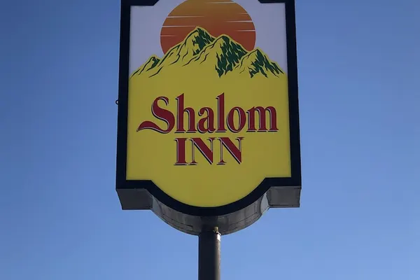 Photo 1 - Four Seasons Inn