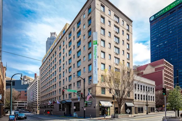 Photo 1 - Holiday Inn Express and Suites Atlanta Downtown by IHG