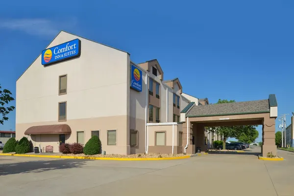 Photo 1 - Holiday Inn Express And Suites Joplin Southeast by IHG