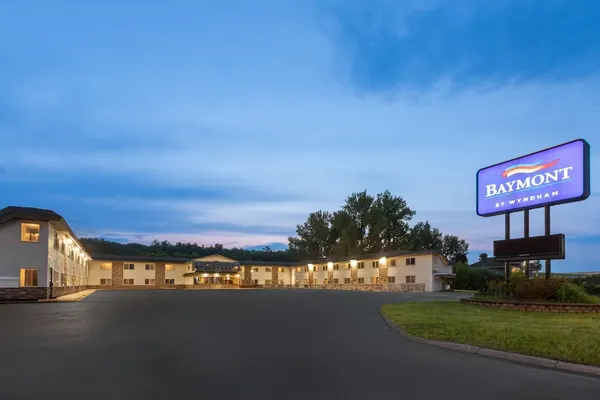 Photo 1 - Baymont by Wyndham Iron Mountain