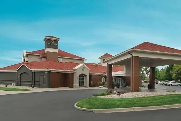 Photo 1 - La Quinta Inn & Suites by Wyndham Denver Boulder-Louisville