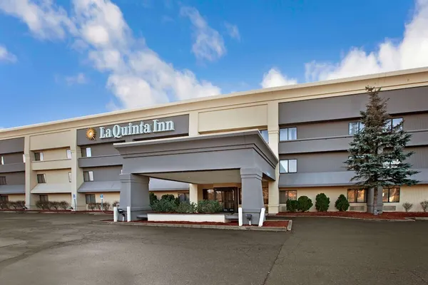 Photo 1 - La Quinta Inn by Wyndham Detroit Canton